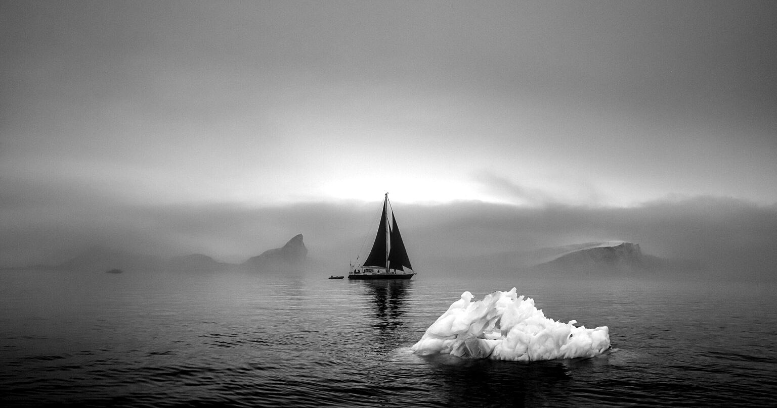 Through fog & ice. Leica Q2 Monochrom | David Farkas 2022